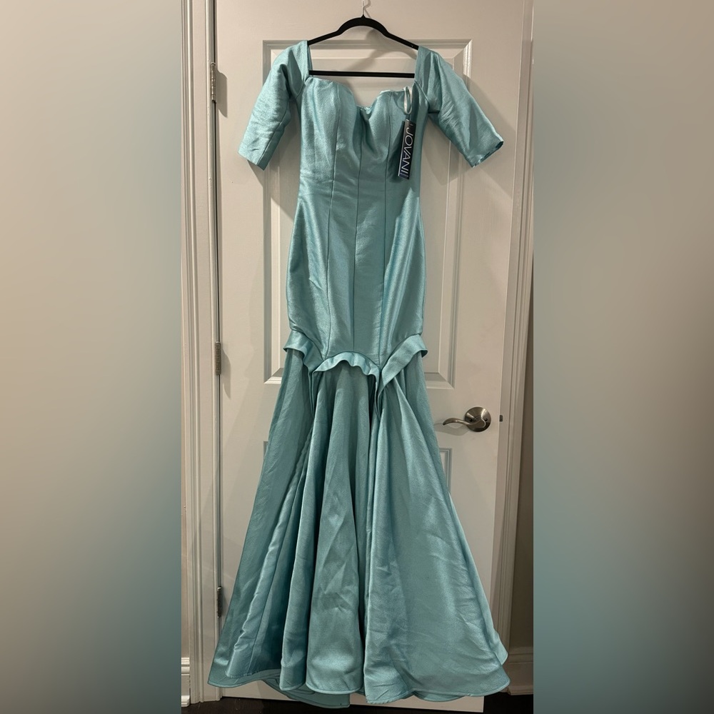 Jovani evening gown in aqua size 2.
